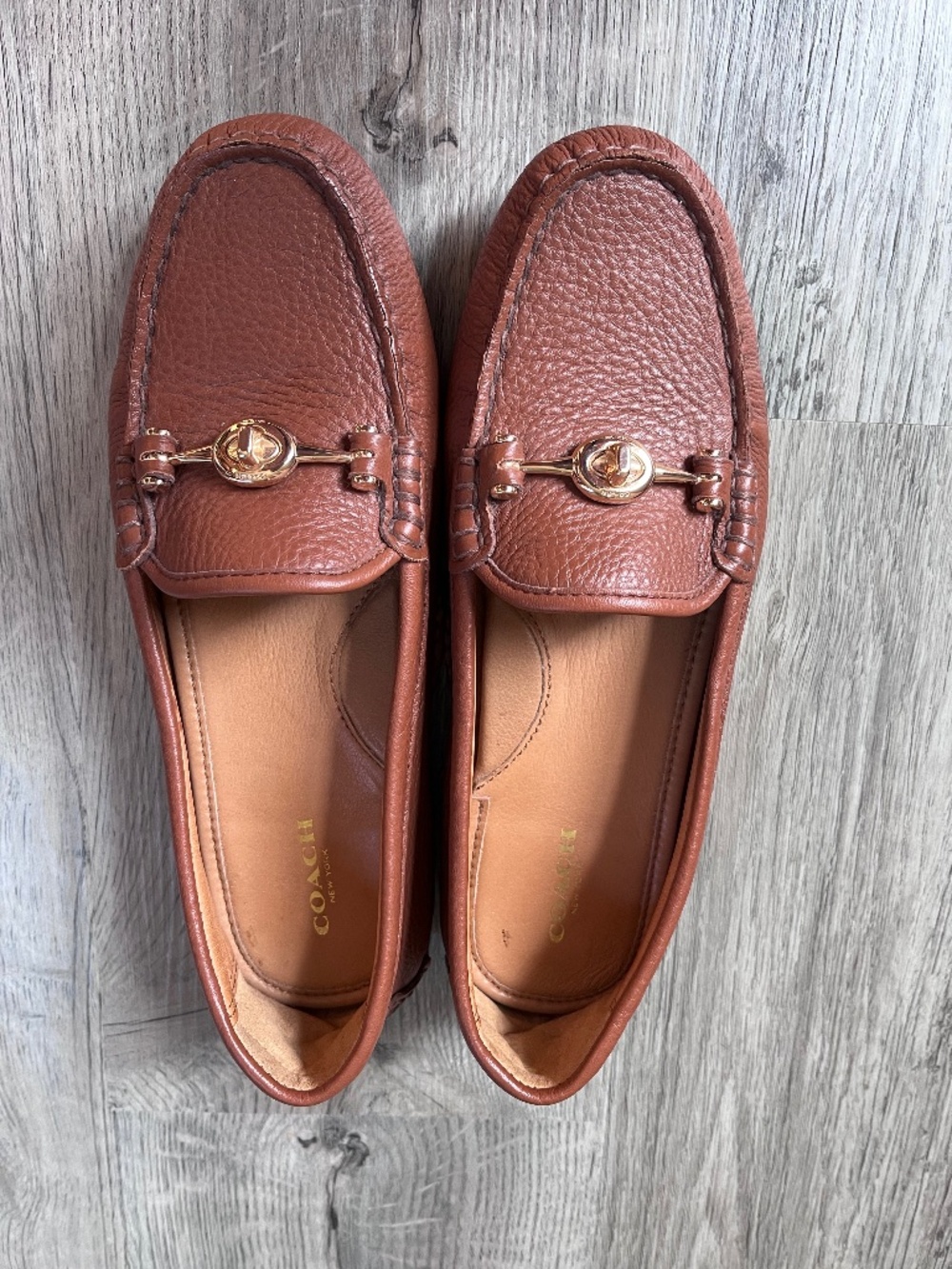 COACH Shoes ARLENE Womens Size 8 Brown Leather Driving Loafers Gold Hardware - Picture 2 of 7